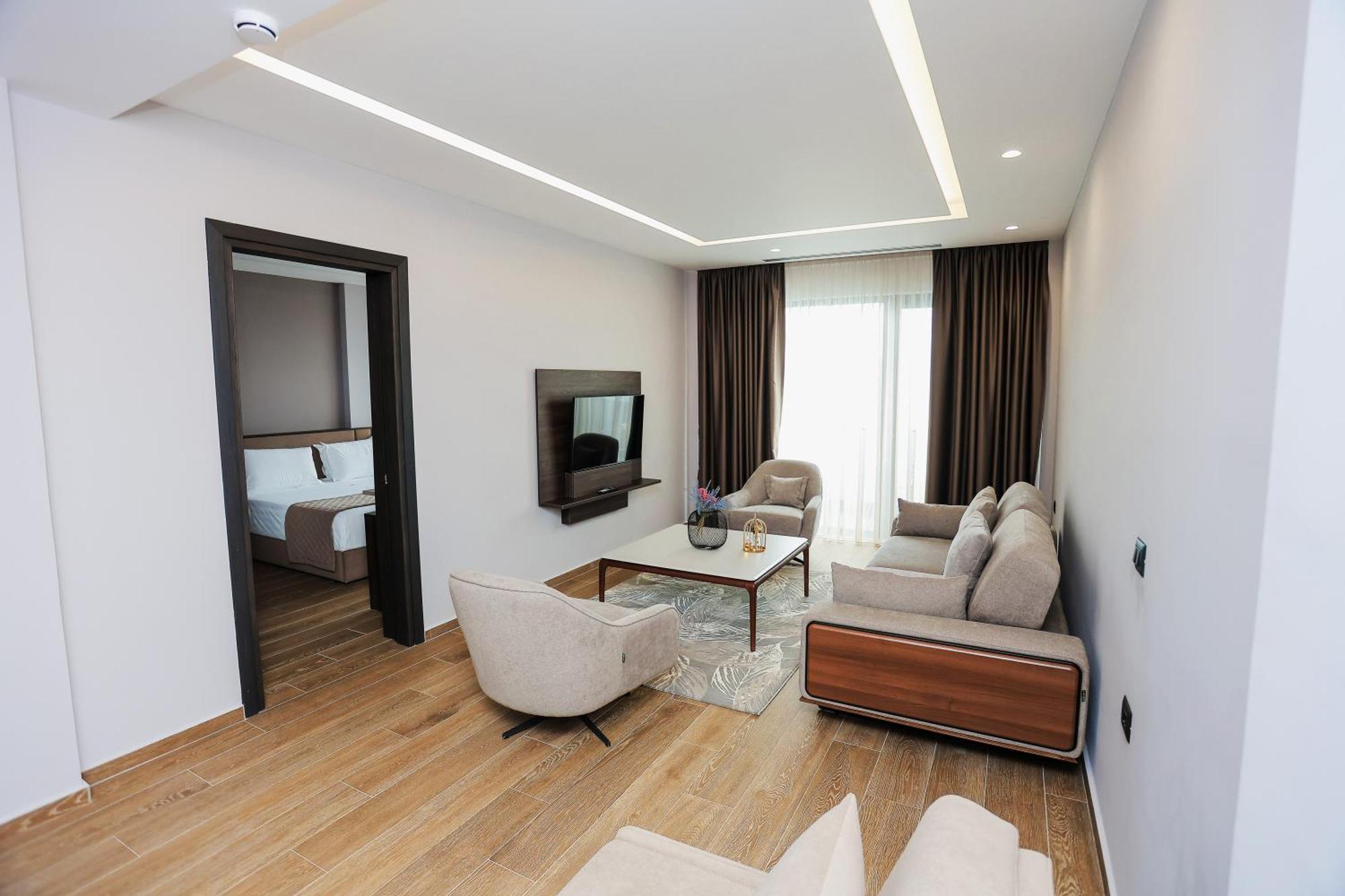 Joelle Premium Hotel Sarandë エクステリア 写真